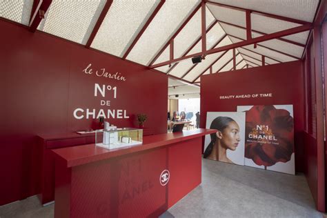 chanel launches pop.